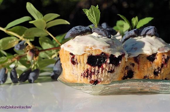 Muffinki jogurtowe z jagodami