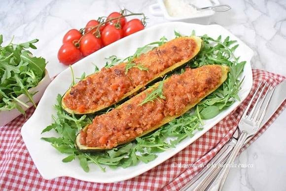 Cukinia faszerowana mięsem