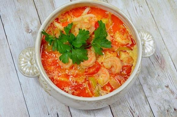 Orientalna zupa z krewetkami i mlekiem kokosowym
