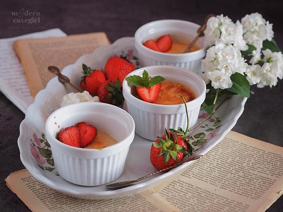 Keto zapiekany budyń - niskowęglowodanowy deser paleo low carb