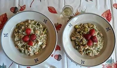 Risotto z żółciakiem siarkowym i zielonymi szparagami