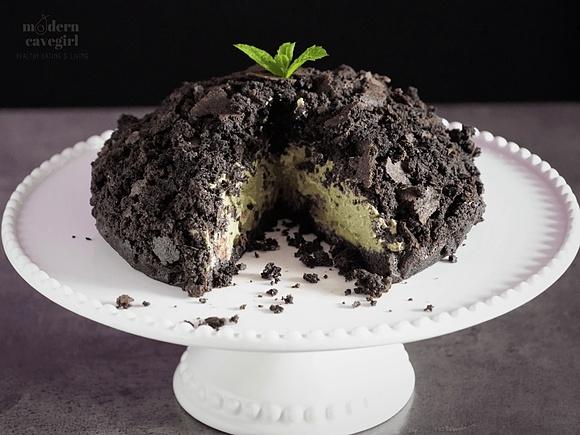 Keto kopiec kreta z awokado i czekoladą