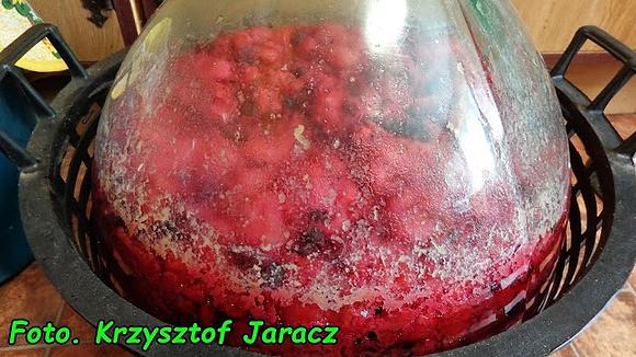 Wino z czereśni i czarnej porzeczki