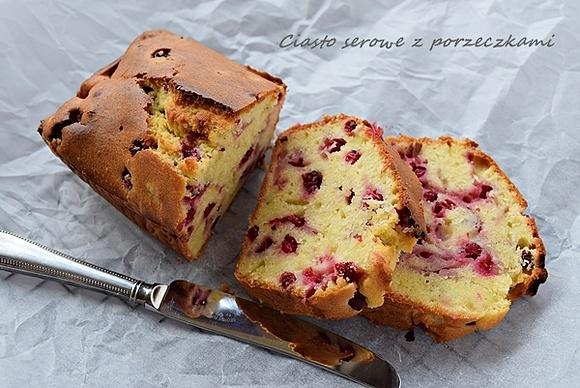 Ciasto serowe z porzeczkami