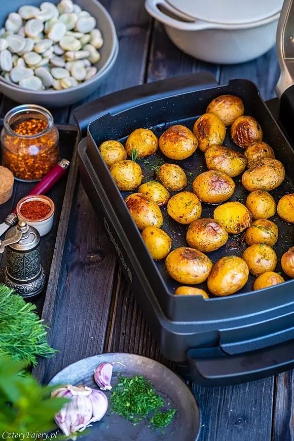 Pieczone ziemniaczki w mundurkach