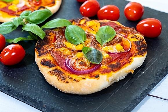 Mini pizza na zimno i na ciepło na wakacyjne wyjazdy