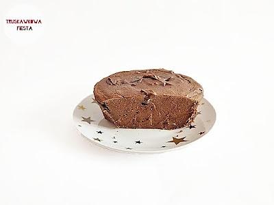 Brownie batatowo-marchewkowe z daktylami i bananem