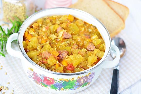 Szybki bigos z cukinii