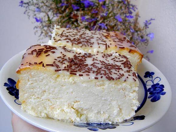 Sernik pieczony o pomarańczowym smaku bez spodu