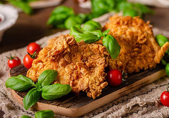 Pieczone nuggetsy z kurczaka w płatkach kukurydzianych