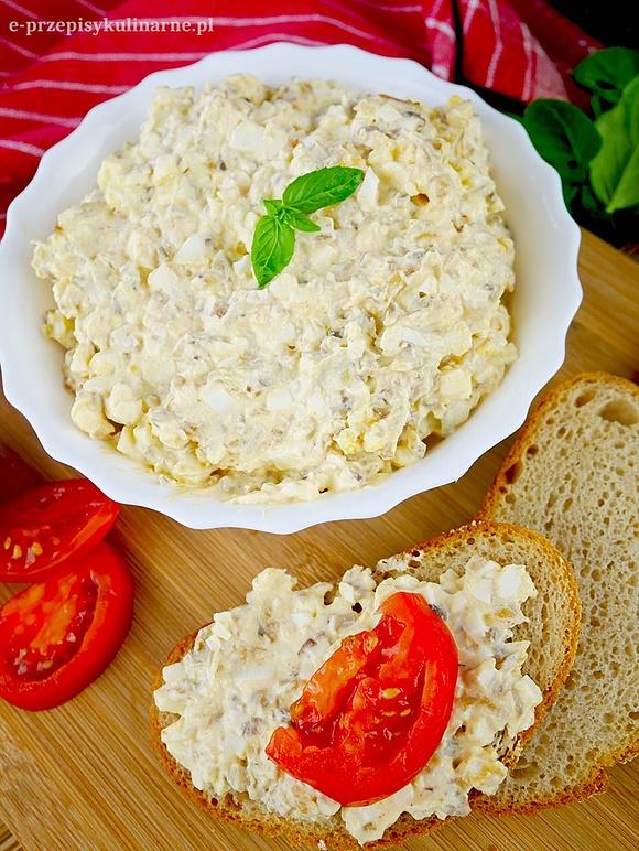 Pasta jajeczna z pieczarkami i serkiem kanapkowym