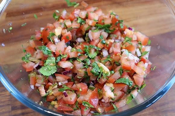 Pikantna salsa pomidorowa Pico de Gallo