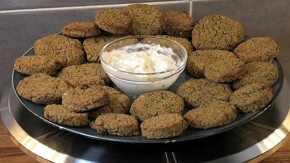 Kotleciki z ciecierzycy pieczony falafel