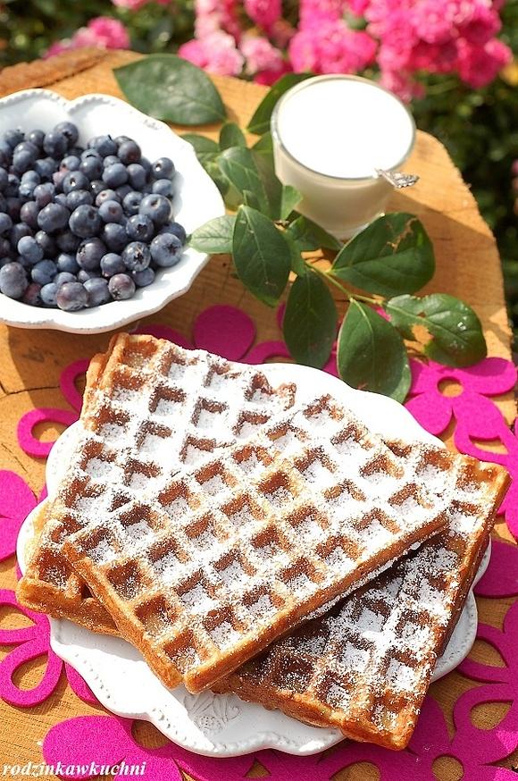 Bezglutenowe gofry na serku mascarpone