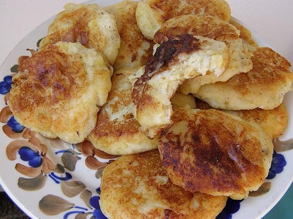 Pyszne kotlety ziemniaczano-twarogowe z cebulką
