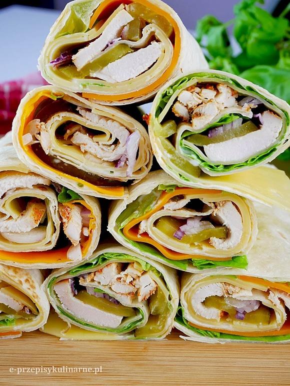 Tortilla z kurczakiem i serem żółtym – pyszne danie do szkoły