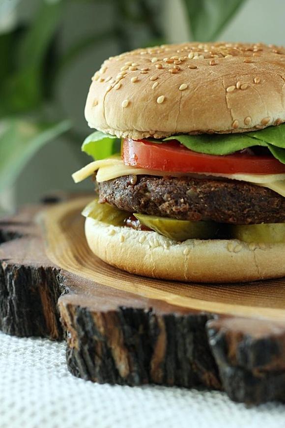 Burgery z fasoli wegańskie i bezglutenowe