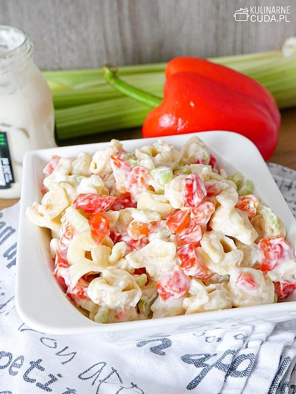 Szybka sałatka z tortellini