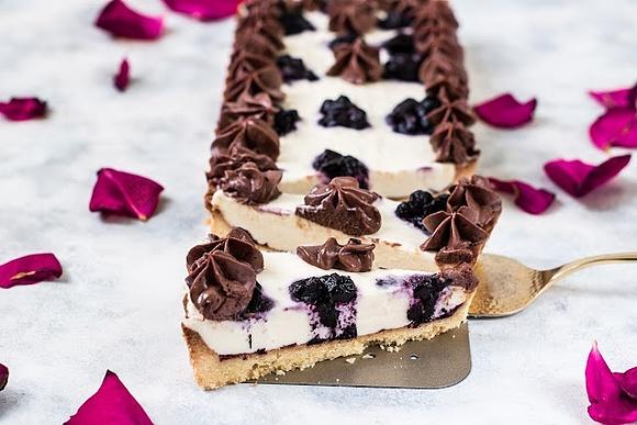Tarta z masą z mascarpone i mleka skondensowanego
