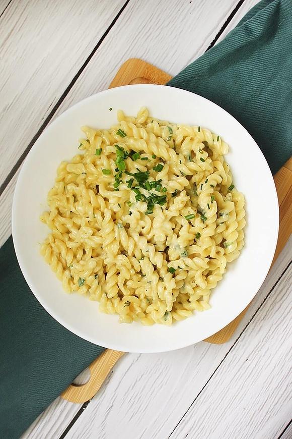 Makaron w sosie serowym z mozzarella w 20 minut