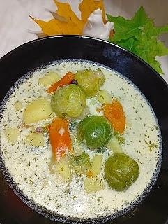 Zupa brukselkowa ze śmietaną