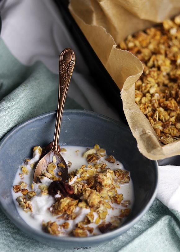 Granola dyniowo-orzechowa