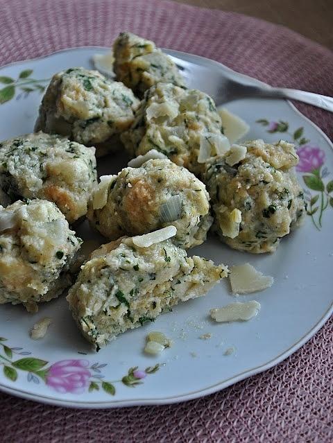 Semmelknödel - knedle z bułki