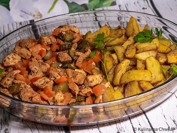 Danie obiadowe z kurczakiem i ziemniakami
