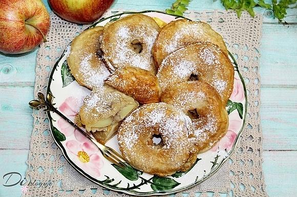 Jabłka w cieście