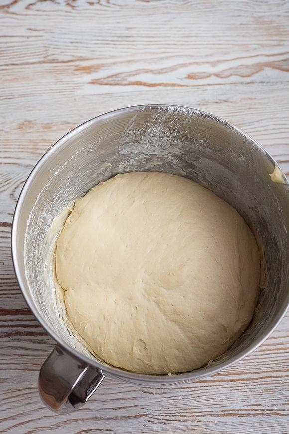 Pizza na grubym cieście