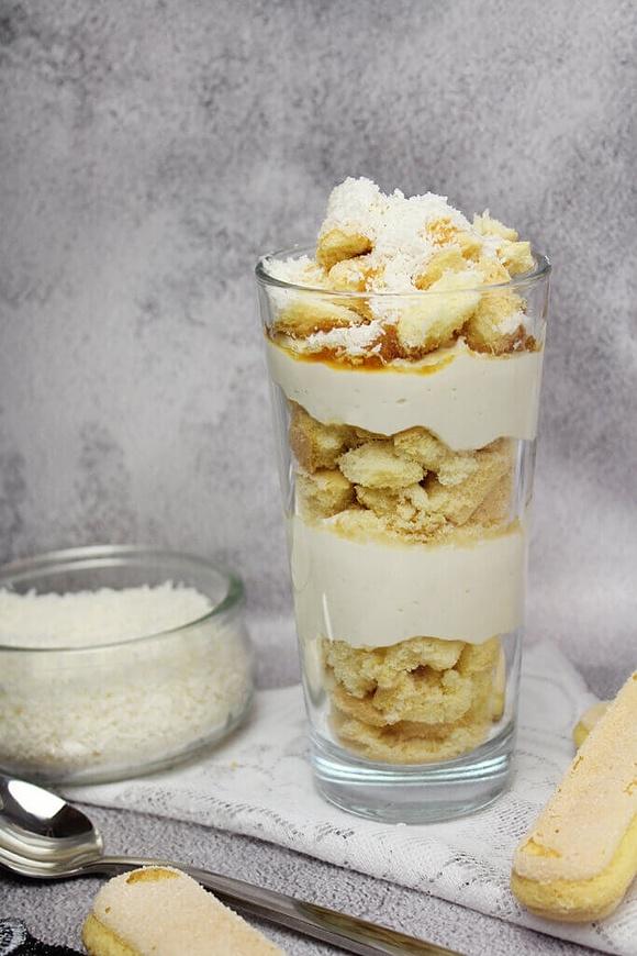 Fit deser raffaello – zdrowy kokosowy deser w 10 minut