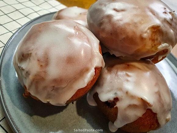 Domowe pączki - przepis na szybkie i smaczne pączki