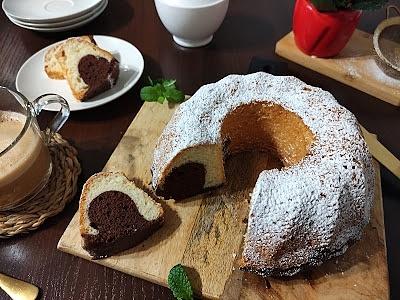Babka na białkach z majonezem