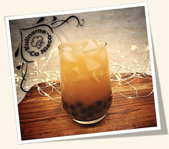 Biała bubble tea z mango