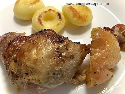 Pieczona kaczka z jabłkami