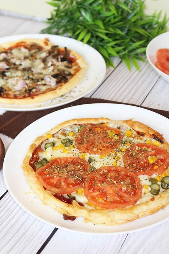 Pizza na cieście francuskim – przekąska z ciasta francuskiego