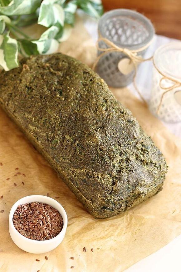 Keto chlebek szpinakowy bezglutenowy