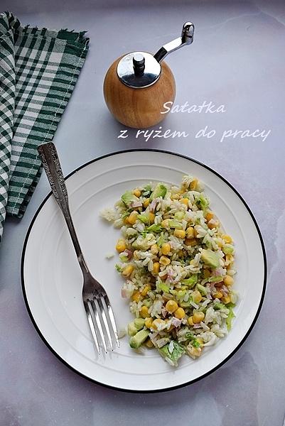 Sałatka z ryżem i warzywami