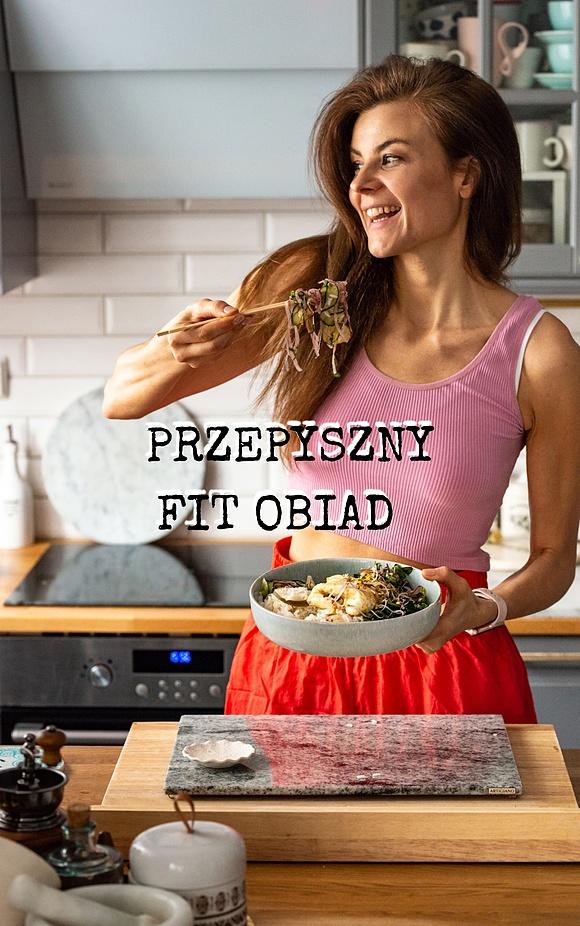 Przepyszny fit obiad z kopertą jajeczną, ryżem basmati i surówką