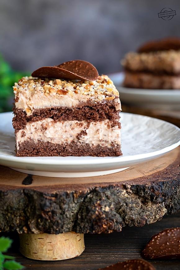 Ciasto z masą i czekoladowym ganache