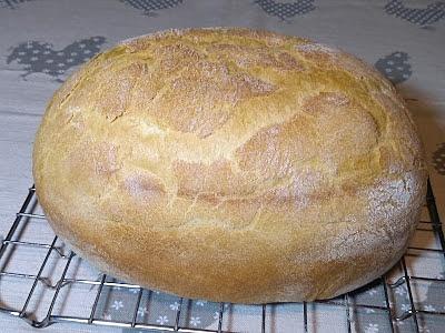 Chleb z garnka na maślance