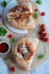 Calzone - Przepis krok po kroku