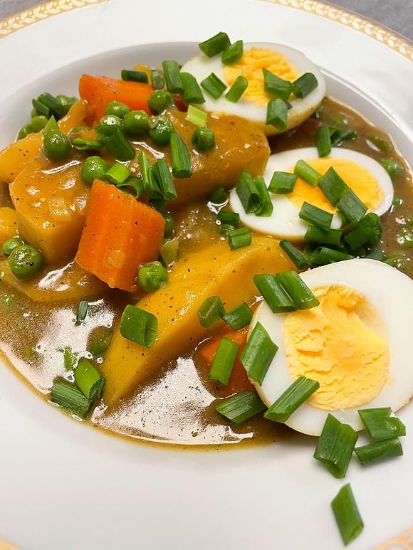 Nyonya curry z jajkiem na twardo – przepisy na budżetowe danie