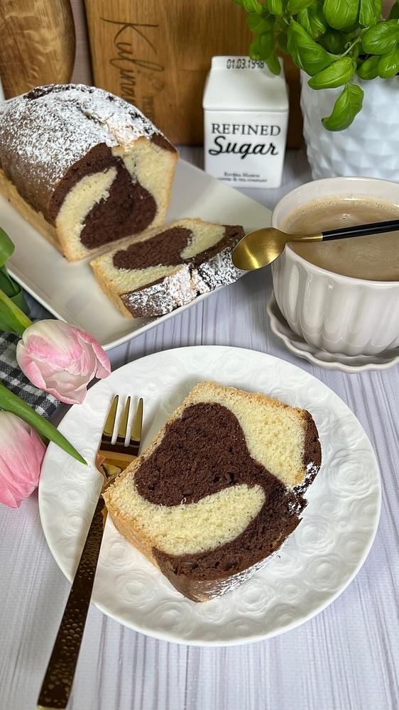 Babka dwukolorowa na oleju szybka i łatwa do wykonania