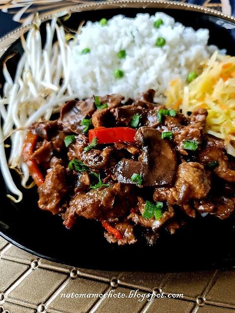 Wieprzowina po chińsku z grzybami shiitake