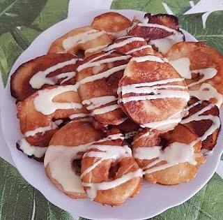 Krążki jabłka w cieście
