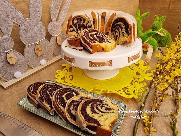 Babka zebra na soku pomarańczowym, długo wilgotna