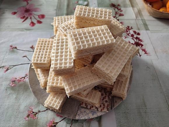 Wafel z masą chałwową