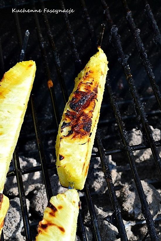 Ananas z grilla