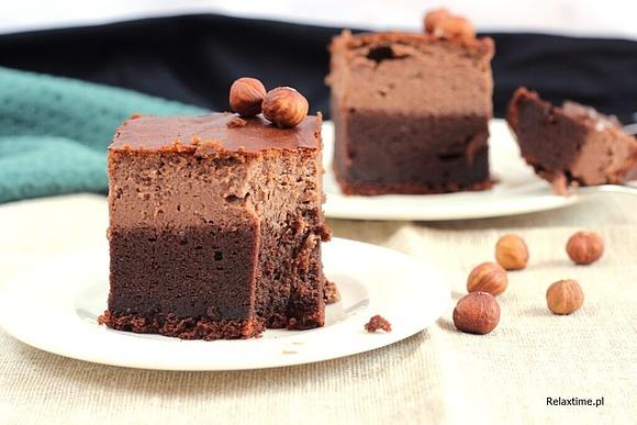 Sernik orzechowy na spodzie brownie